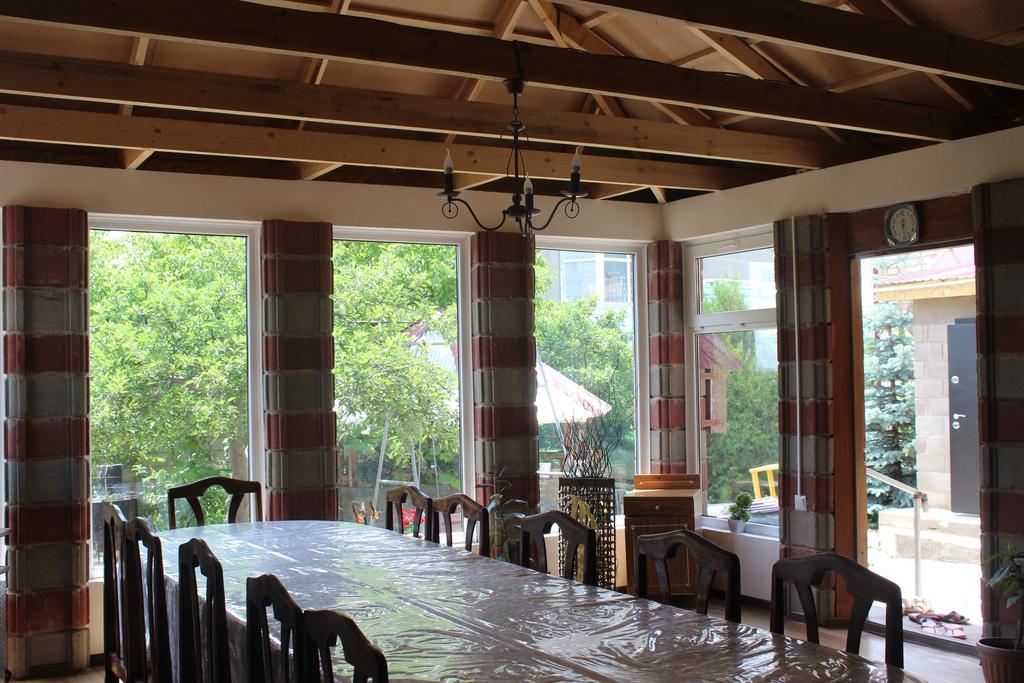 Guest House Visit Cholpon-Ata Exterior foto